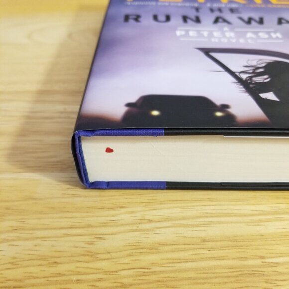 The Runaway: A Peter Ash Novel, Nick Petrie, Hardback - Picture 2 of 5